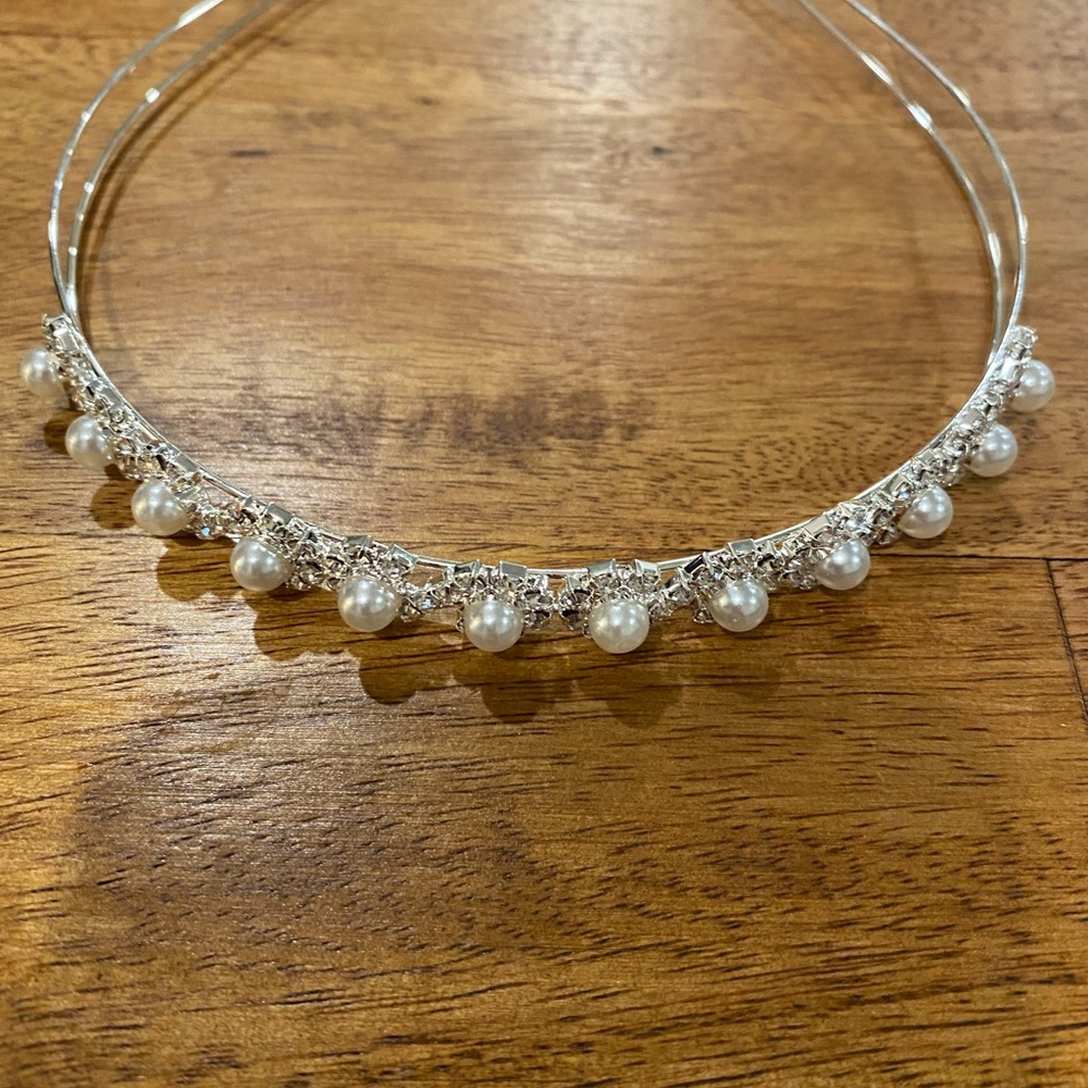 Women fancy headband . Brand new !!